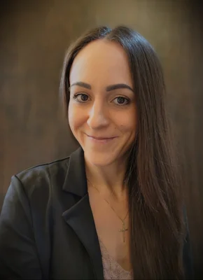 Image of Crystal Maclean, Associate